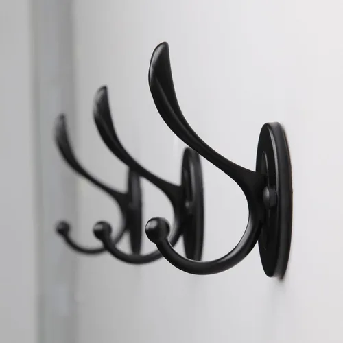 Vista 9 de 5 ganchos negros para abrigos montados en la pared, ganchos de pared negros mate con tornillos, ganchos de metal negro mate para toallas para baños
