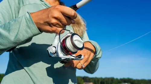 Vista 9 de Abu Garcia Max Pro Carrete de pesca giratorio y Combo de caña de pescar