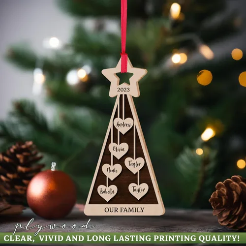 Vista 3 de Adorno de madera personalizado con estrella de árbol de Navidad 2025, nombres de familia personalizados y etiqueta de regalo, decoración de Navidad