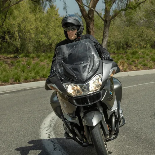 Vista 5 de Sena Outrush R - Casco modular de motocicleta Bluetooth con sistema de intercomunicación (negro mate, grande)