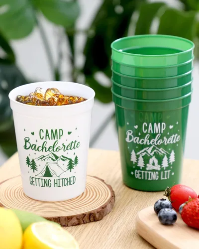 Vista 2 de Nefelibata Vasos de plástico para fiesta de despedida de soltera, 12 unidades, tazas de estadio para campamento, regalos de despedida de soltera