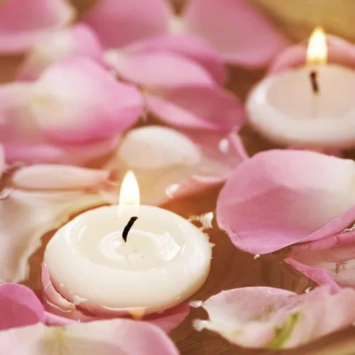 Vista 8 de Velas flotantes blancas de 6 horas, velas de cera de agua de piscina pequeñas sin perfume de 2 pulgadas para jarrón cilíndrico, centro de mesa