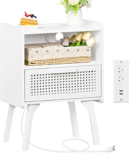 Vista 18 de Lerliuo Rattan Nightstand with Charging Station, Boho Night Stand Natural