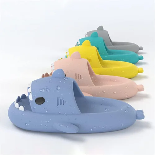 Vista 7 de Sharky Chanclas, Cloud Shark Slides, 2023 Verano Antideslizante Unisex Lindas Pantuflas de Tiburón de dibujos animados Zapatillas de playa suaves