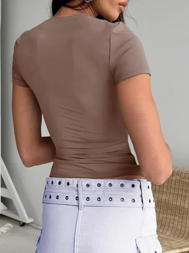 Vista 4 de Trendy Queen Camisetas básicas para mujer, cuello redondo, manga corta, lindas camisetas de verano, ajustadas, ropa Y2K