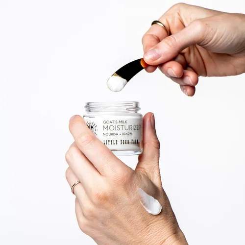 Vista 7 de Little Seed Farm Crema hidratante facial de leche de cabra - Crema facial hidratante orgánica totalmente natural - Tamaño de viaje