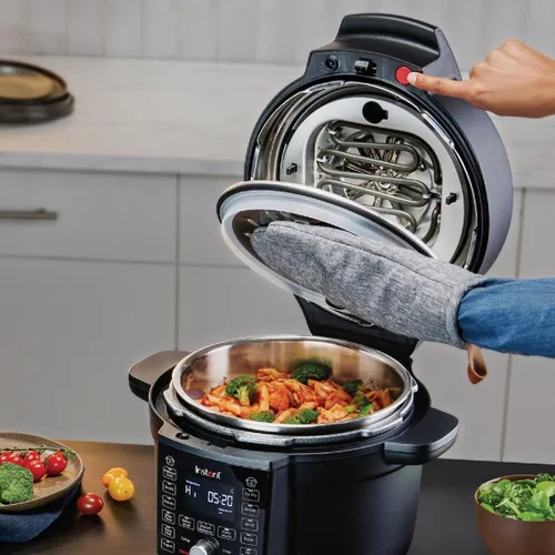 Vista 2 de Instant Pot Duo Crisp Ultimate Lid, combo de freidora de aire y olla a presión 13 en 1, saltear, cocción lenta, hornear, vapor, calentar, asar