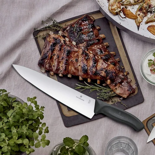 Vista 4 de Victorinox Cuchillo de chef suizo clásico de 8 pulgadas, acero inoxidable