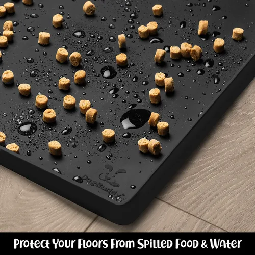 Vista 7 de DogBuddy Tapete antideslizante para la comida y el agua de perros y mascotas, impermeable, de silicona, con bordes, XS (11 x 11 pulgadas), negro
