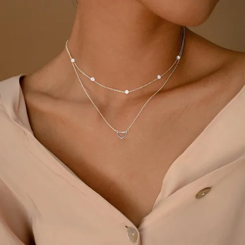 Vista 3 de Collar de corazón en capas de plata chapada en oro de 14 quilates para mujer, delicado y moderno colgante de corazón pequeño, collar de corazón