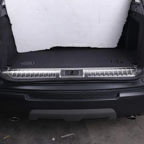 Vista 3 de YIWANG 304 - Protector de parachoques trasero de acero inoxidable para Land Rover Range Rover Sport 2014-2020, Plateado