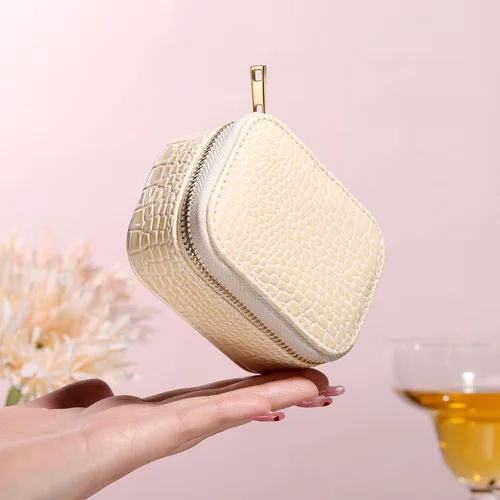 Vista 6 de YMQAHWY Estuche de viaje de joyería, caja organizadora de joyas de viaje, almacenamiento portátil de joyas para mujer, anillos, aretes, collares