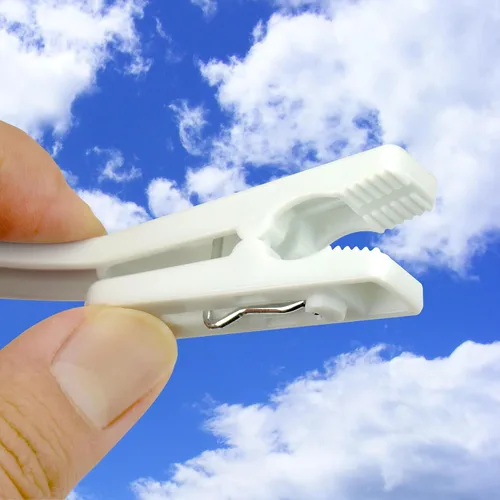 Vista 3 de Ganchos para ropa sucia, ganchos para botas, pasadores de ropa de plástico, clips para baño, viajes, portátil, color blanco (24 unidades)