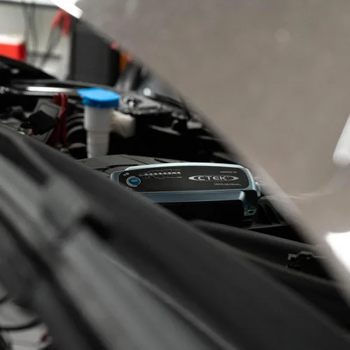 Vista 7 de CTEK (56-926) US cargador automático de batería de litio y de fosfato de hierro-litio de 12 V