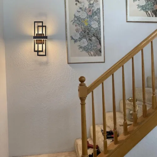 Vista 4 de LamQee Luces de pared modernas para exteriores de 20 pulgadas, LED integrado de 1000 lúmenes, aplique de iluminación exterior de doble rectángulo