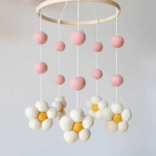 Vista 8 de Móvil Daisy para cuna Boho Baby Cuna móvil para niñas Rosa Fieltro Flor Bebé Móvil para Cuna