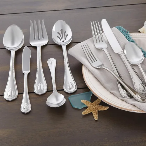 Vista 11 de Juego de Cubiertos Lenox para 12, Juego de Cubiertos French Perle de 65 Piezas con Utensilios para Servir, Servicio para 12, Elegantes Utensilios