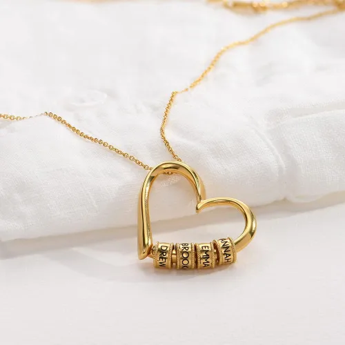 Vista 4 de MYKA - Collar personalizado en forma de corazón con cuentas grabadas para mujer, nombres personalizados con inscritos, piedra de diamante opcional