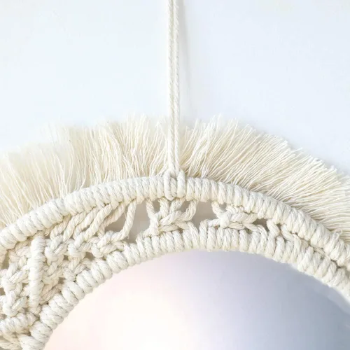 Vista 2 de Surakey Mini espejo redondo de pared con flecos bohemios macramé de 15.75 pulgadas, pequeño círculo de pared para colgar, espejo circular