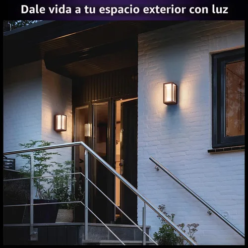 Vista 4 de Philips Hue Impress - Lámpara de pared para exteriores (cableada), (6.1 x 9.4 pulgadas), luz blanca y de color, control de voz, requiere puente