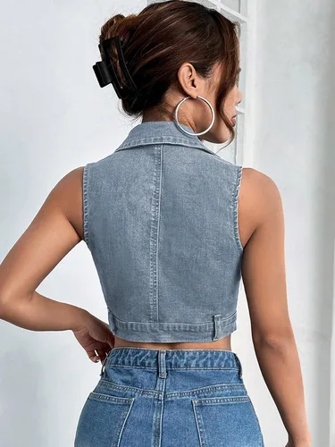 Vista 2 de WDIRARA Camiseta sin mangas con cuello redondo y bolsillos parcheados para mujer