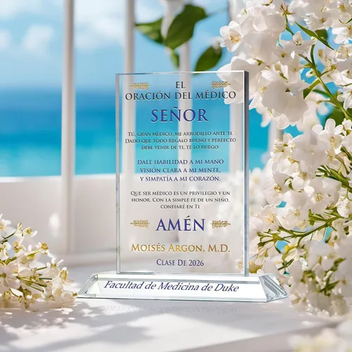 Vista 2 de Crystal Central Placa de regalo de graduación de la escuela de medicina cristiana, oración del médico personalizada para hijo, hija, Novio, Novia