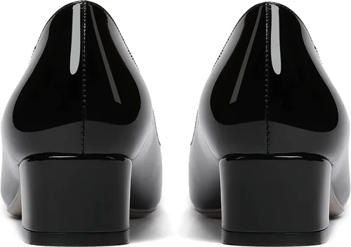Vista 4 de WAYDERNS Zapatos de vestir de negocios de tacón bajo y grueso con puntera puntiaguda para mujer, de patente, de 1.5 pulgadas
