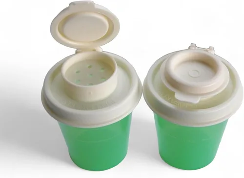 Vista 2 de Tupperware Mini salero y pimentero Set 2oz verde pastel con tapas marfil