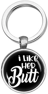 Vista 3 de ShiQiao Spl Llavero divertido con texto en inglés "I Like His Beard I Like Her Butt", regalo único de boda, aniversario, regalos para él y ella