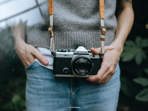 Vista 5 de OM SYSTEM Olympus OM-3 Silver Micro Cuatro Tercios Sistema Cámara de Viaje