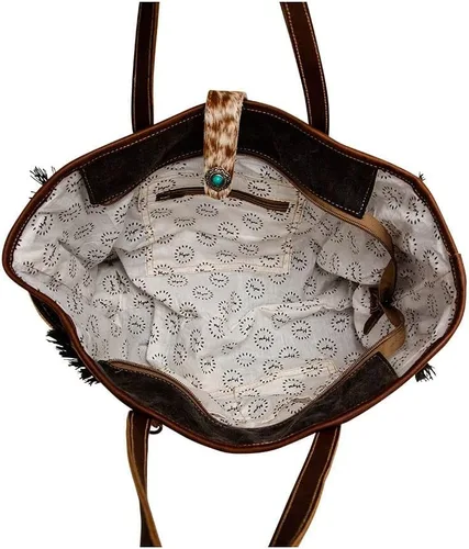 Vista 6 de Myra Bag Bolsa de lona occidental para mujer - Bolso de fin de semana de hombro de algodón y cuero reciclado, Panacea, Panacea