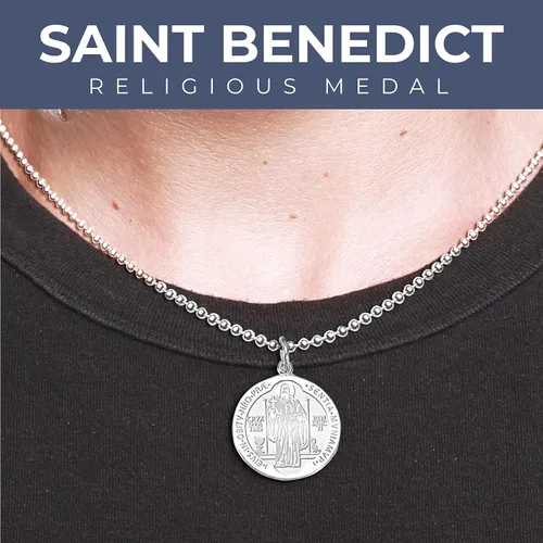 Vista 2 de PicturesOnGold.com Medalla religiosa de San Benito - en plata de ley, oro de 10 quilates o 14 quilates
