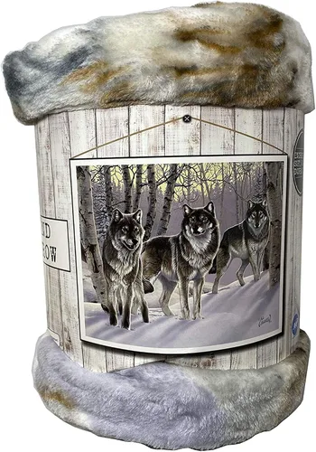 Vista 2 de The Northwest Company Heartland - Manta de peluche con diseño de historia del artista Al Agnew (Wolves) 50 x 60 pulgadas