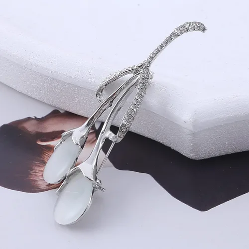 Vista 4 de Guoshang - Broche de ópalo de oro rosa para mujer, diseño de lirio de cala, broche de solapa para abrigos, chaquetas, suéteres, accesorios
