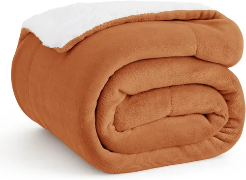 Vista 14 de Bedsure GentleSoft - Manta de forro polar Sherpa para sofá, manta de Navidad gruesa y cálida para invierno, manta de felpa suave y esponjosa como