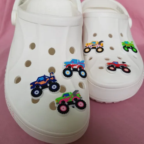 Vista 3 de HAVIPRO Dijes para zapatos Monster Truck Dijes para zapatos de camiones de carreras y todoterreno Dijes para zapatos de camión monstruo
