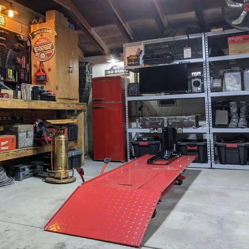 Vista 3 de Titan ramps 1.000 libras Tabla elevadora de motocicleta hidráulica muy resistente.