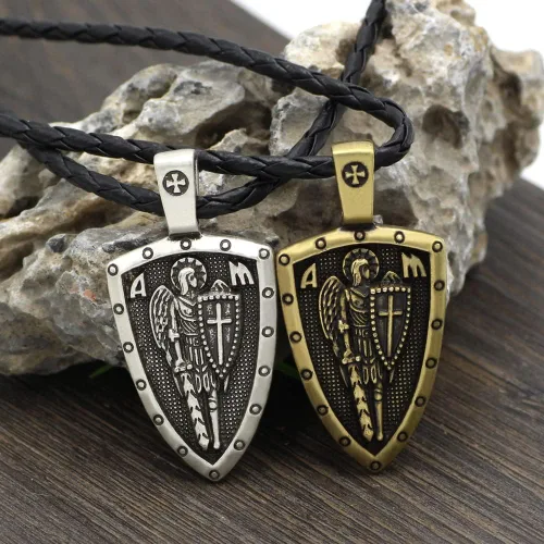 Vista 6 de Collar de San Miguel y San Cristóbal y San Benito para hombres y mujeres protección de arcángel colgante de ángel guardián de Jesús Cruz Amuleto