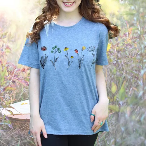 Vista 2 de Camisas de flores silvestres para mujer, camisetas casuales con estampado de flores de verano, lindas camisetas para amantes de las plantas de jardín
