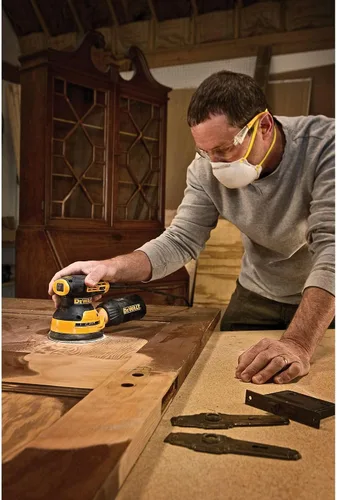 Vista 2 de DeWalt DWE6423K velocidad variable lijadora orbital, 5
