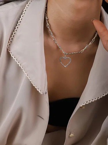 Vista 3 de Sacina Collar de corazón gótico, gargantilla de corazón, joyería gótica, regalo de joyería de San Valentín para mujer
