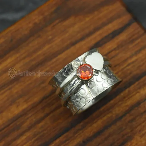 Vista 3 de Natural Garnet Spinner Ring, Handmade Garnet Ring, Bohemian Ring Women, Meditation Silver Ring, 925 Silver Ring, Fidget Garnet Ring, Heart Spinner