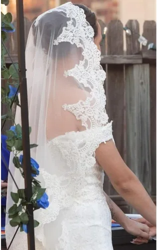 Vista 6 de BEAUTELICATE Velo de novia de boda con peine apliques de encaje de 1 nivel