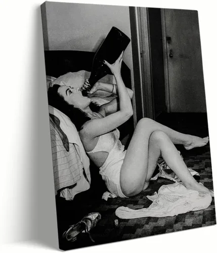 Vista 11 de Póster vintage de los años 80, póster en blanco y negro, arte para la pared de las mujeres saltando al agua, arte de playa, arte de verano, barco