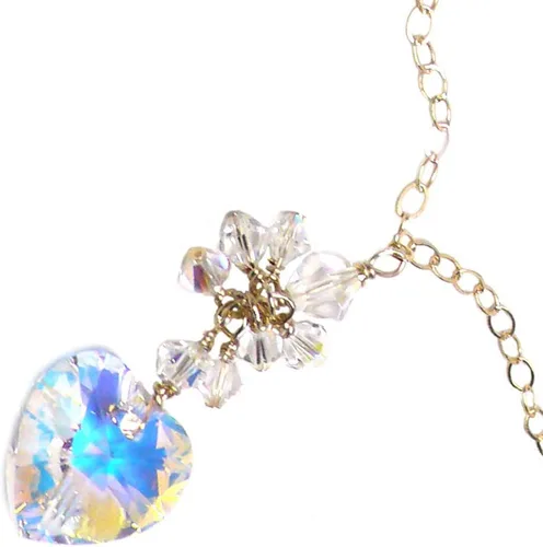 Vista 2 de Collar de cadena AB transparente con forma de corazón de cristal de 0.551 x 0.551 in, chapado en plata u oro
