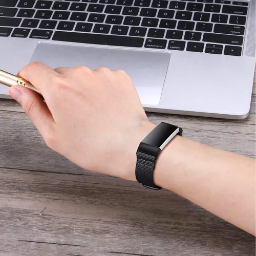 Vista 7 de Fintie Bandas compatibles con Fitbit Charge 4 3 3SE, correa de repuesto de nailon suave (negro)