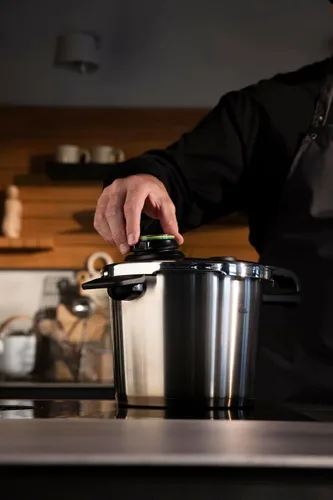 Vista 7 de Fissler Vitavit - Juego de olla a presión y sartén a presión, 2.6 cuartos de galón y 4.8 cuartos de galón