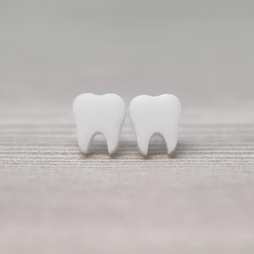 Vista 34 de Pendientes acrílicos cortados con láser sin metal en postes de plástico