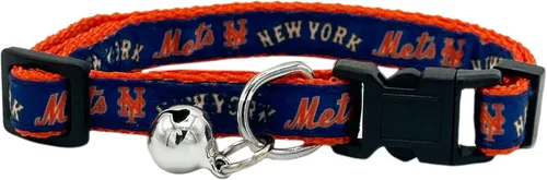 Vista 5 de Pets First MLB CAT Collar Atlanta Braves Satin Cat Collar de equipo de béisbol para perros y gatos. Un collar de gato brillante y colorido