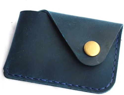 Vista 5 de Tarjetero de cuero hecho a mano con cierre a presión, billetera minimalista ultrafina con bolsillo frontal, funda simple de cuero genuino cosida a